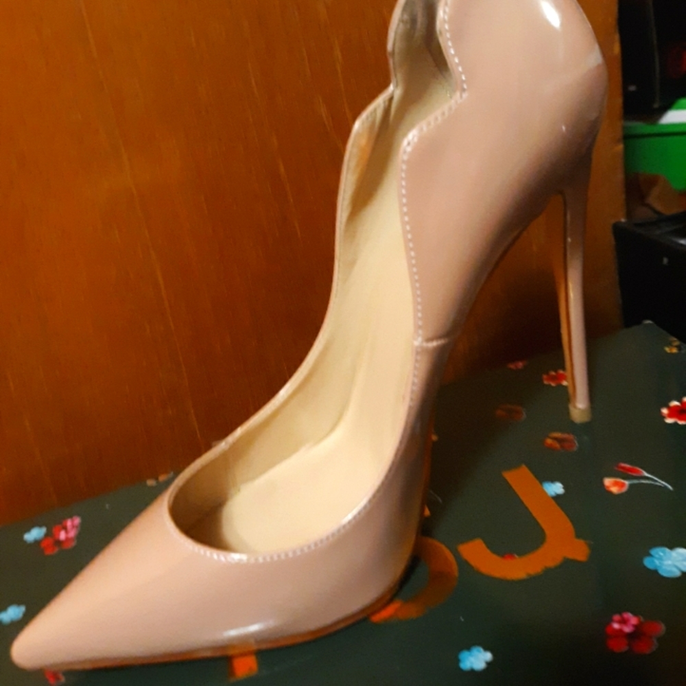 FSJ nude pumps